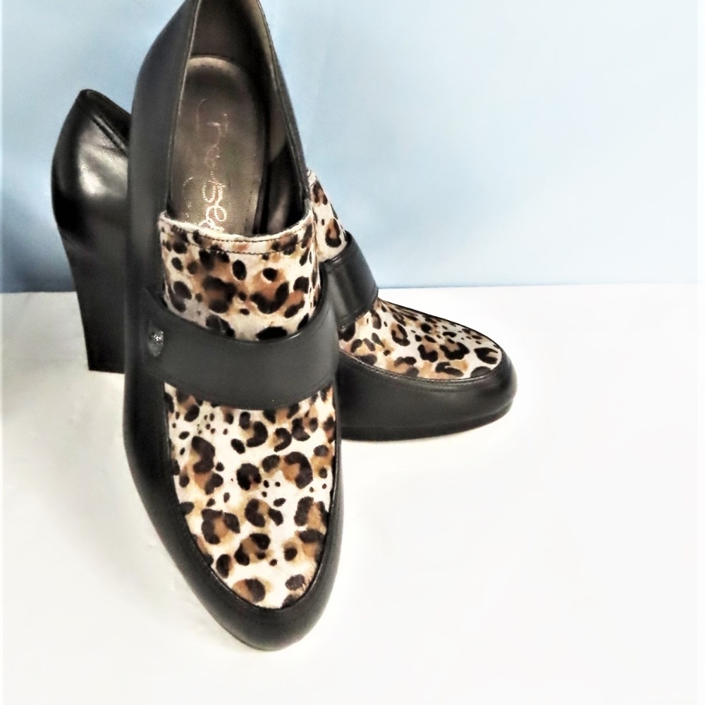 Leather and Animal Print Pumps By Naturalizer-